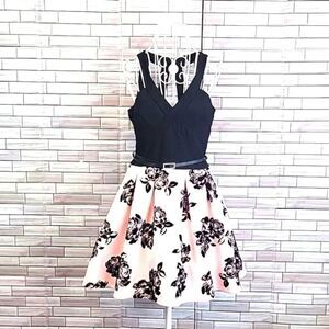 Crystal Doll party dress pink and black roses fit and flare Size 5
